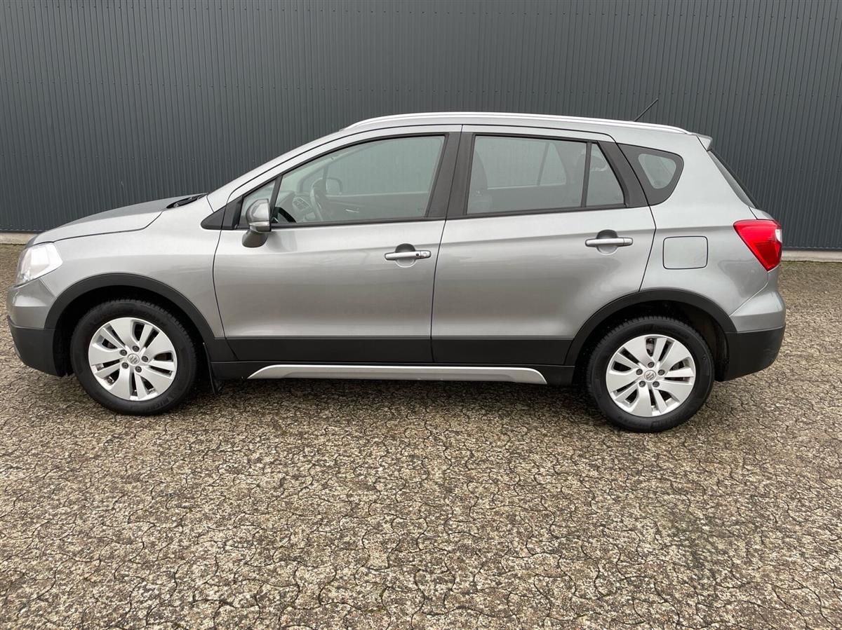 Suzuki S-Cross