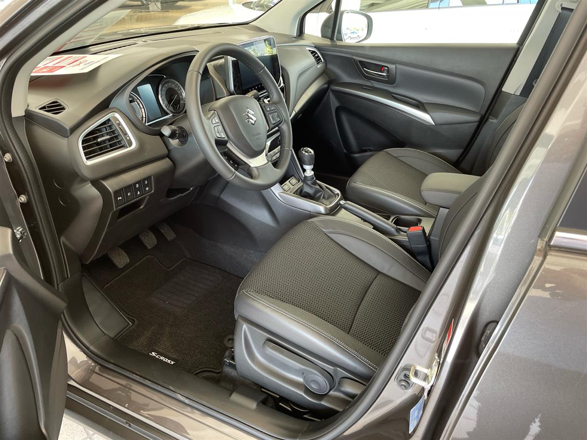 Suzuki S-Cross