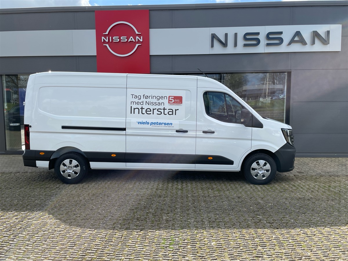 Nissan Interstar