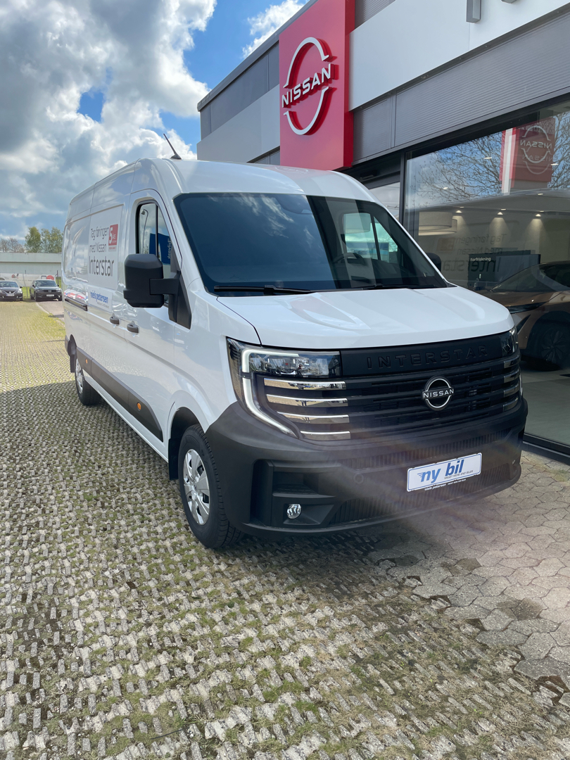 Nissan Interstar