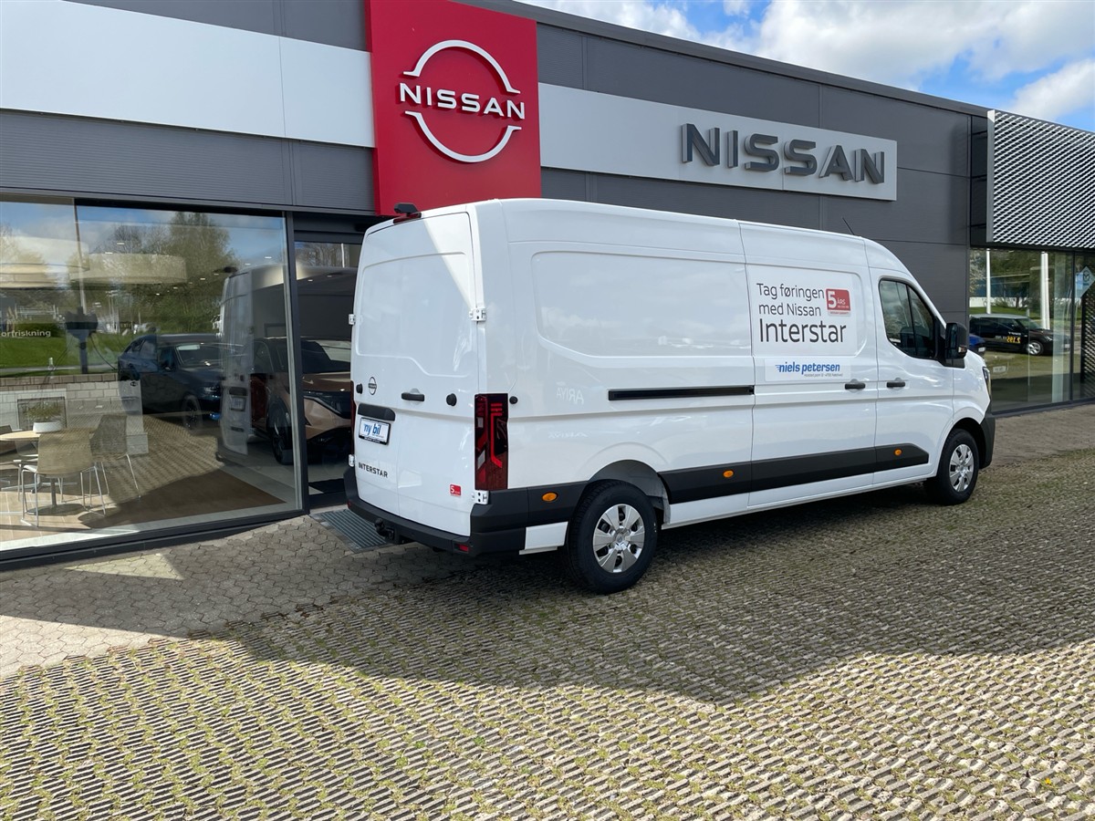 Nissan Interstar