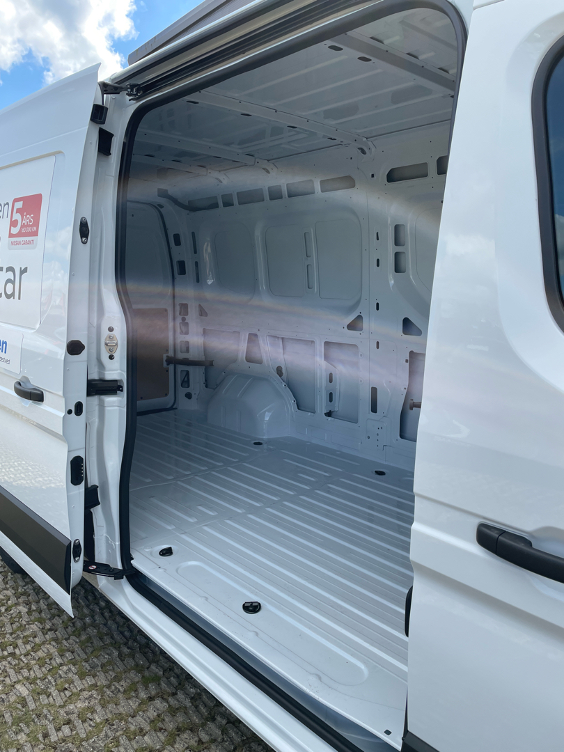 Nissan Interstar