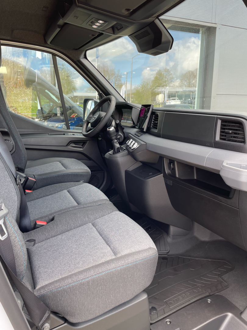 Nissan Interstar