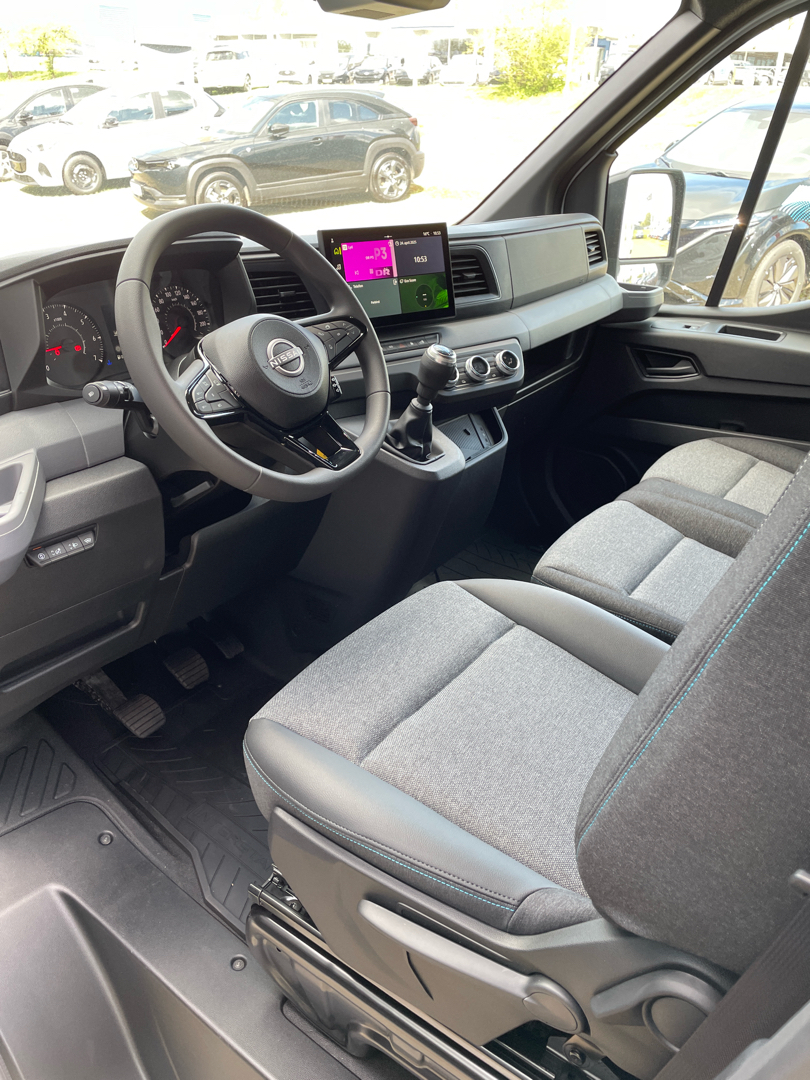 Nissan Interstar