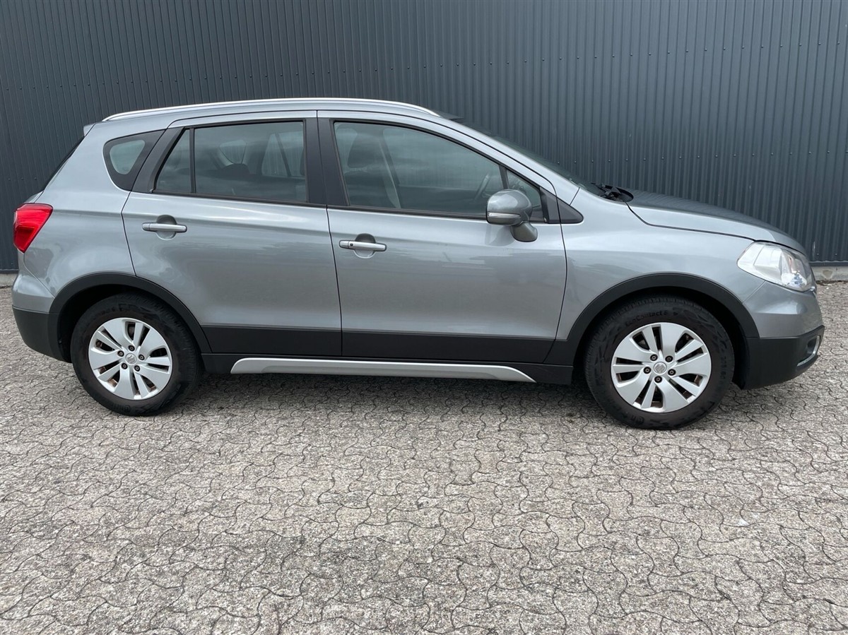 Suzuki S-Cross