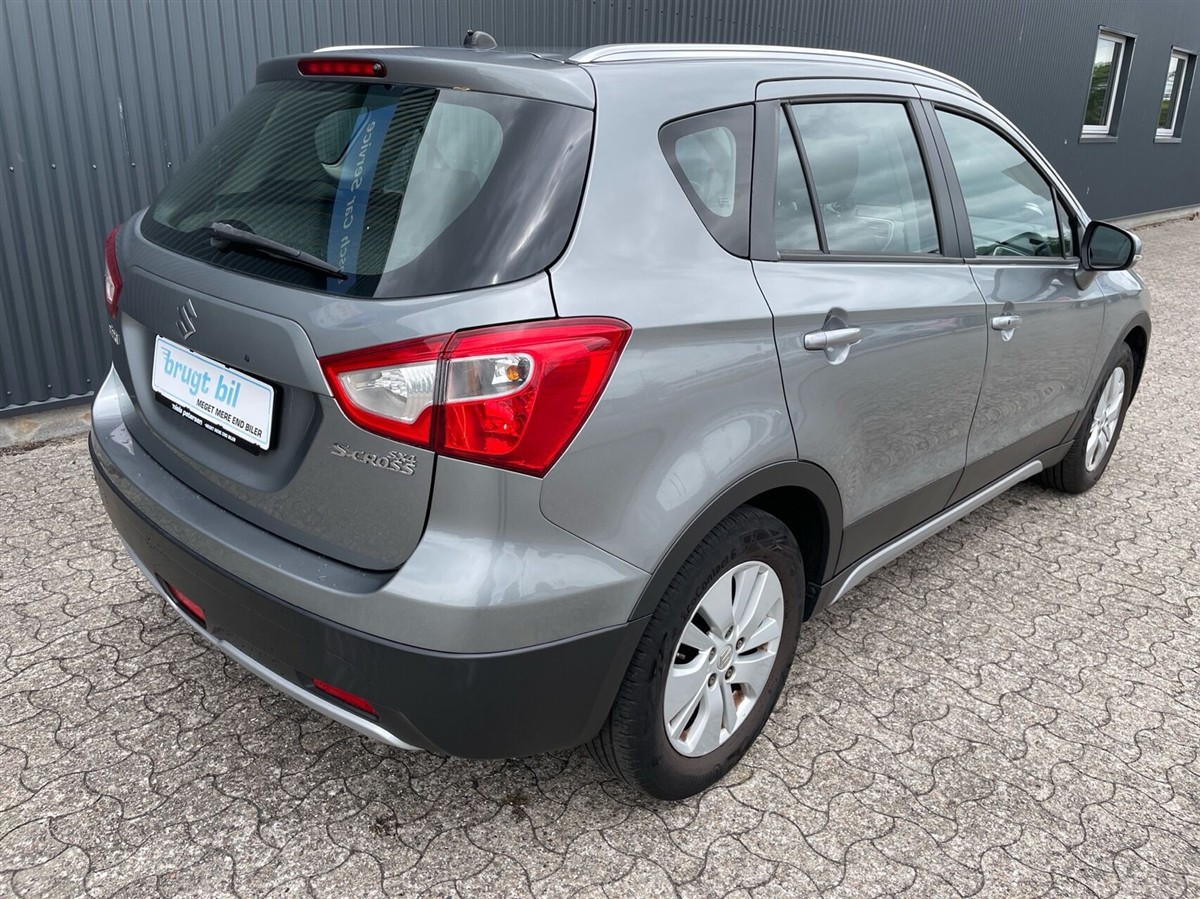 Suzuki S-Cross