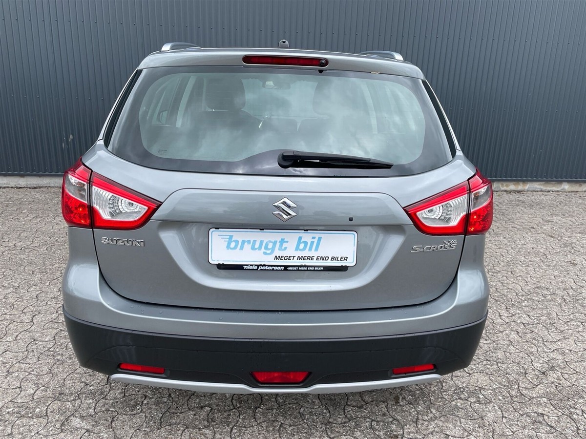 Suzuki S-Cross