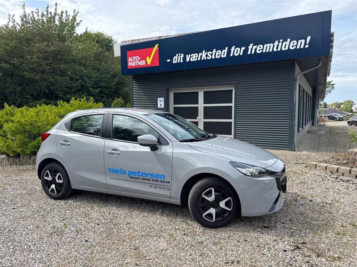 Mazda 2