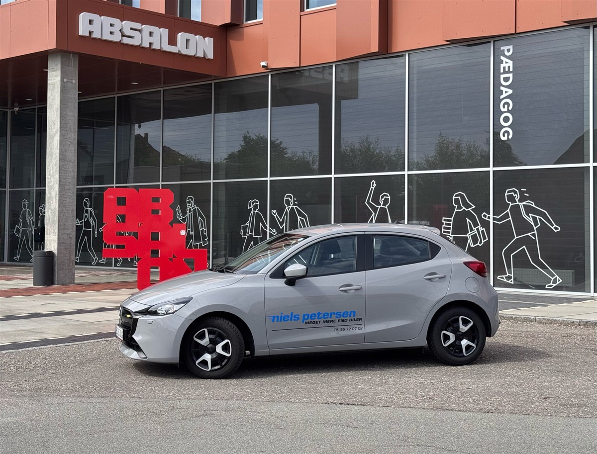 Mazda 2