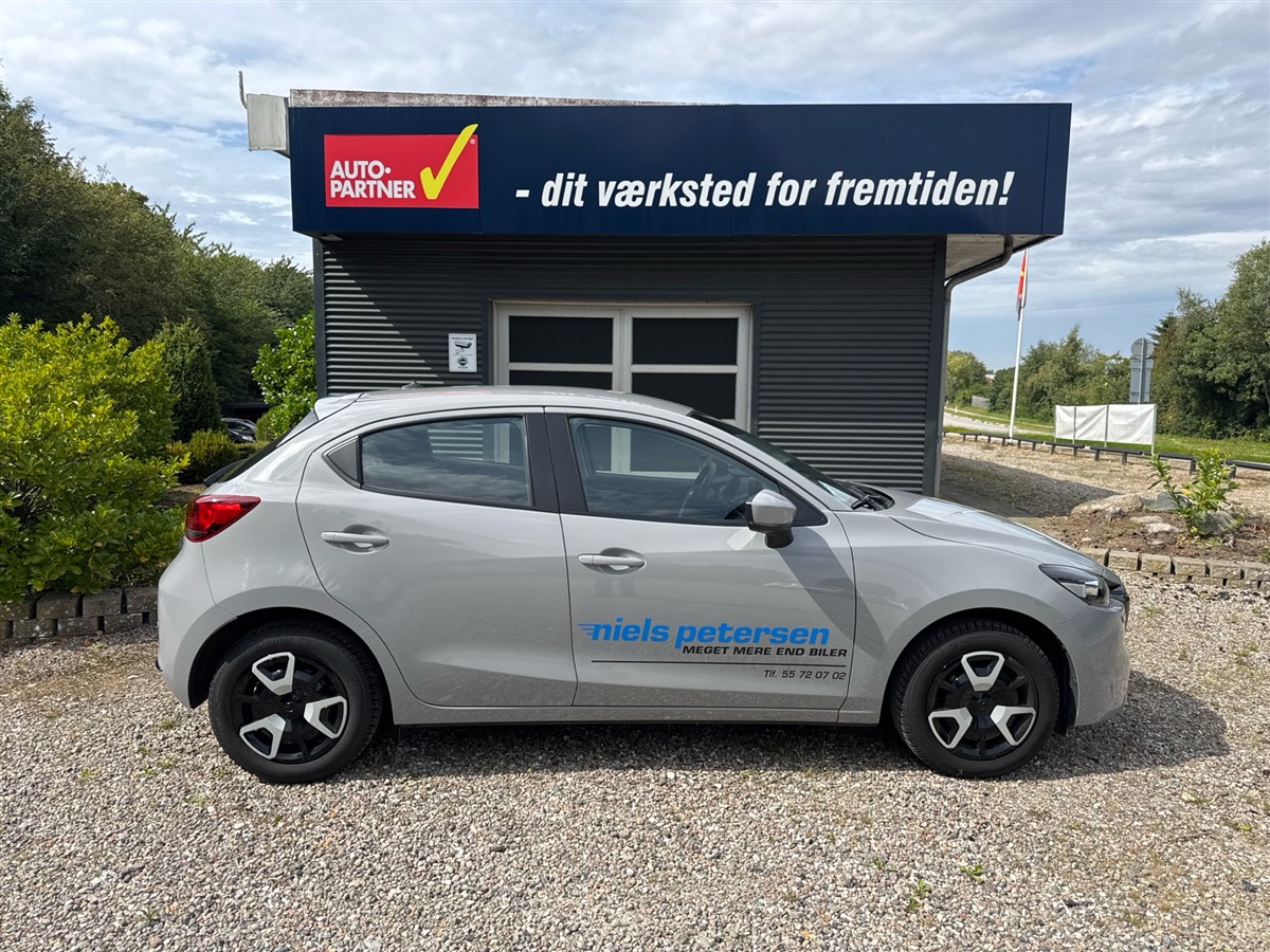 Mazda 2