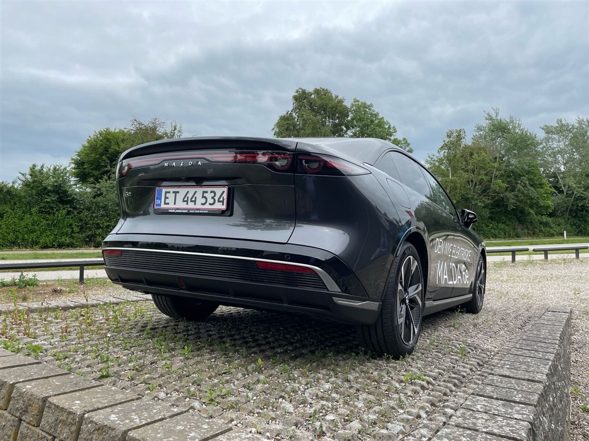 Mazda 6e